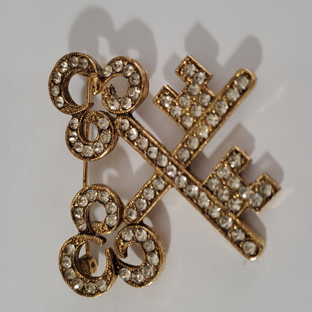 Vintage 80's R. Sirbin Double Rhinestone Key Rhinestone Pin